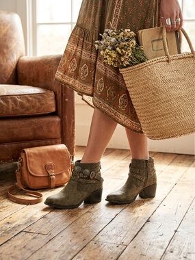 Naughty Monkey Bohemian Style Anchorage Taupe Leather Upper Ankle Boots